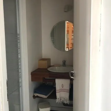 Maison Avec Piscine Quartier Residentiel