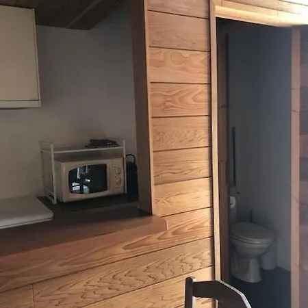 Hébergement de vacances Maison Avec Piscine Quartier Résidentiel Bordeaux